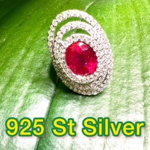 NWT ELEGANT 4.95 Ct NATURAL BLOODY RED RUBY MAIN STONE & CZ 925 SILVER RING